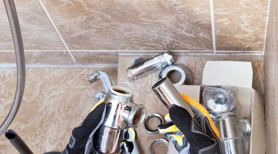Professional gutter cleaning in Helen, GA